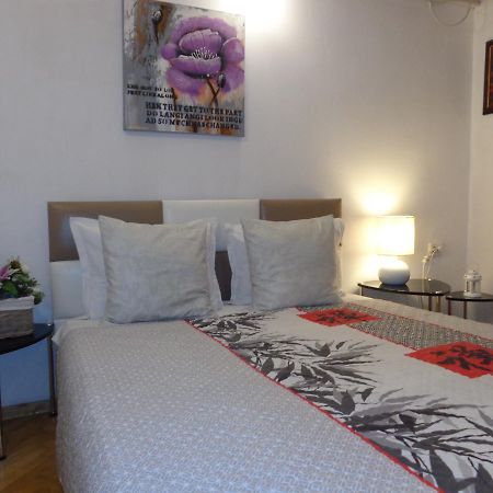 Zoya Apartment Burgas Extérieur photo