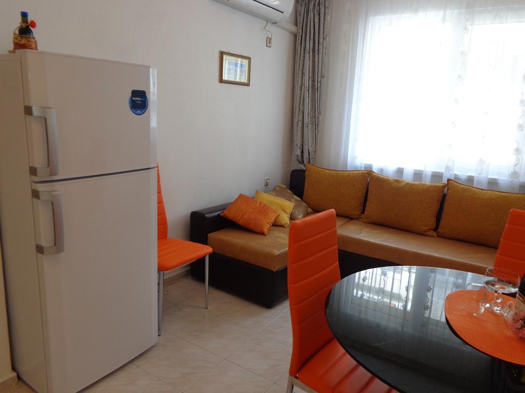 Zoya Apartment Burgas Extérieur photo