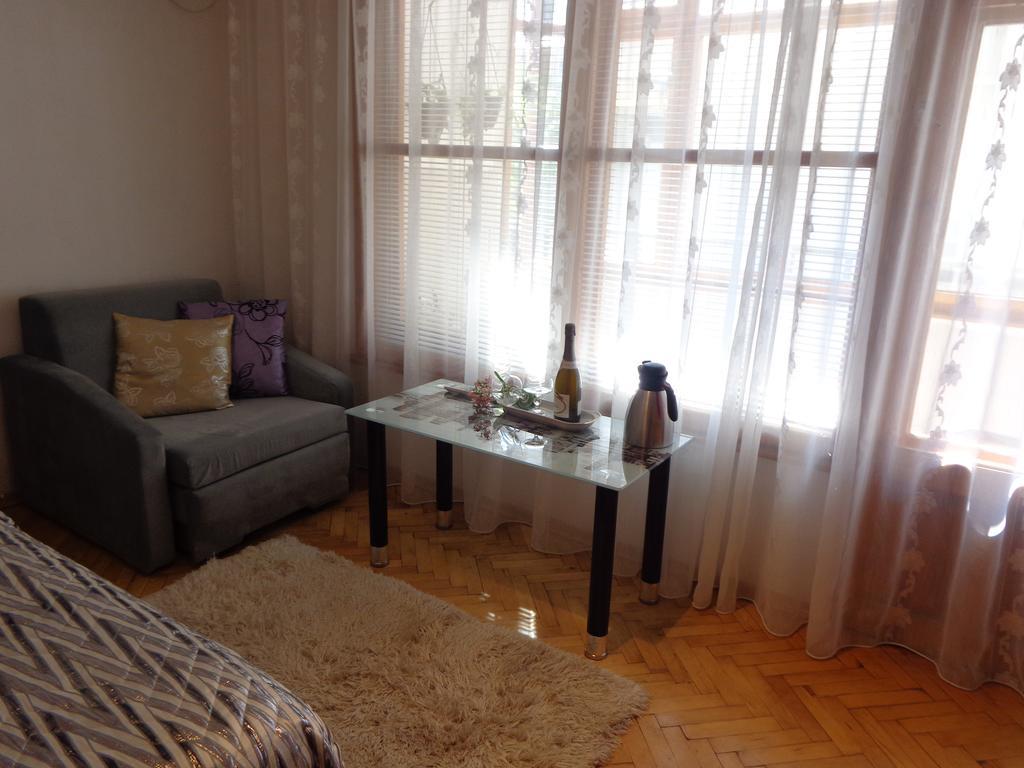 Zoya Apartment Burgas Extérieur photo