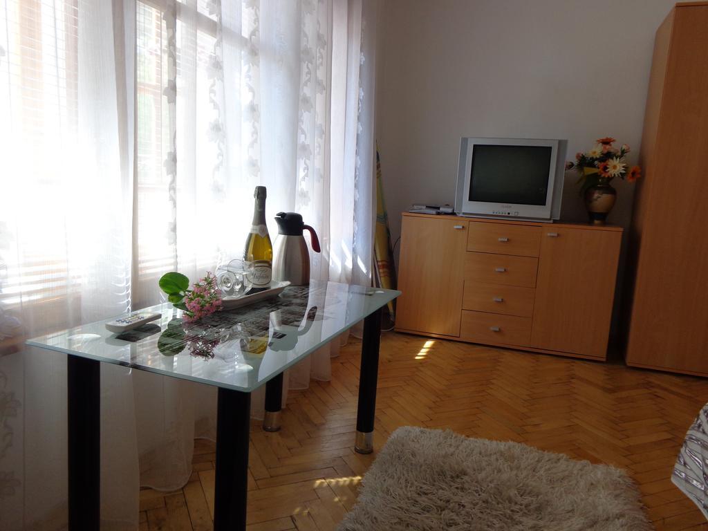 Zoya Apartment Burgas Extérieur photo