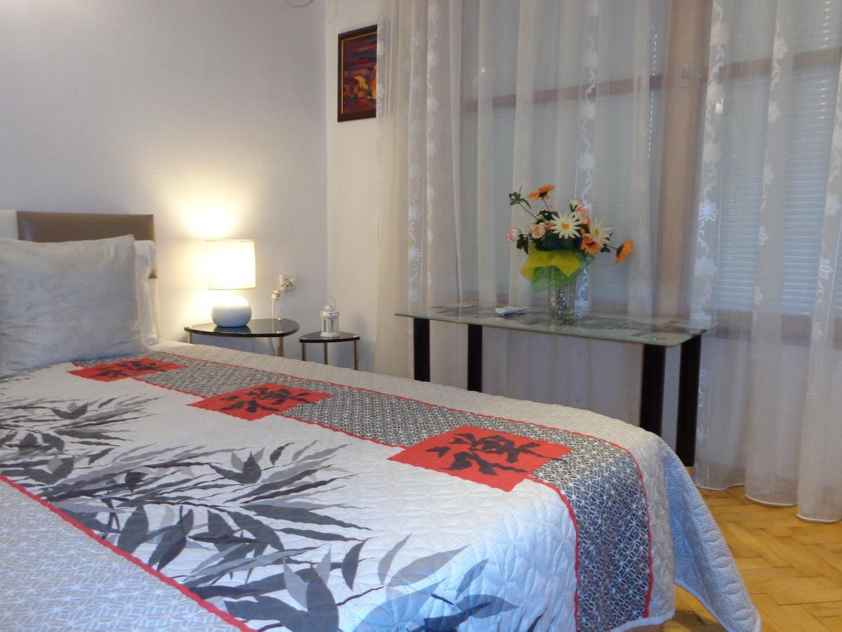 Zoya Apartment Burgas Extérieur photo