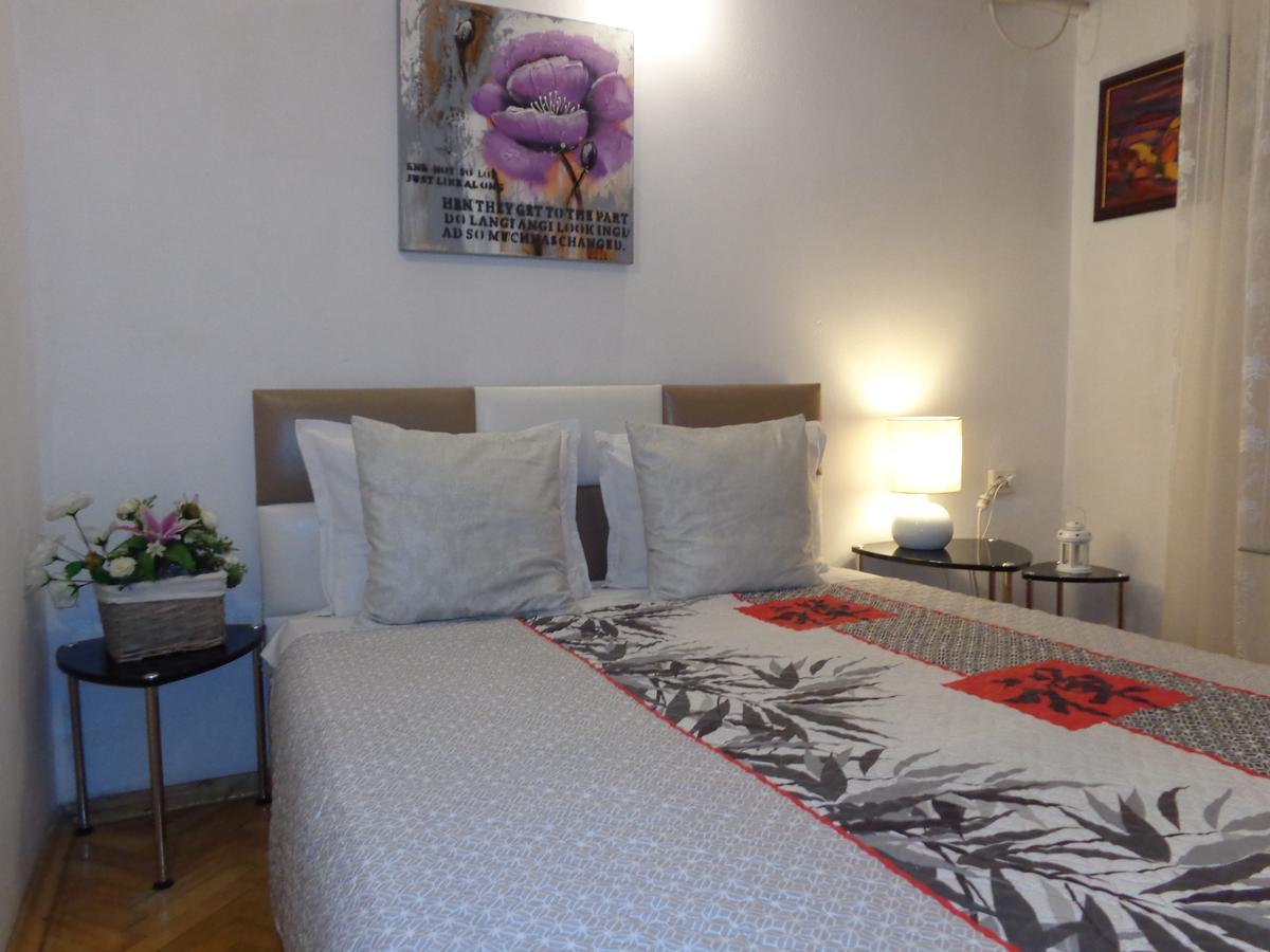 Zoya Apartment Burgas Extérieur photo
